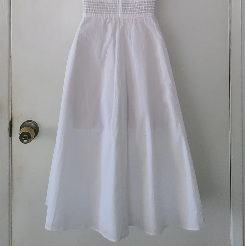 Cotton Sleeveless White Dress - Picture 6 of 7